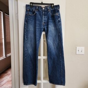Levi’s 501 Original Jeans Men's 34x32 Medium Wash Button Fly Straight Leg Denim